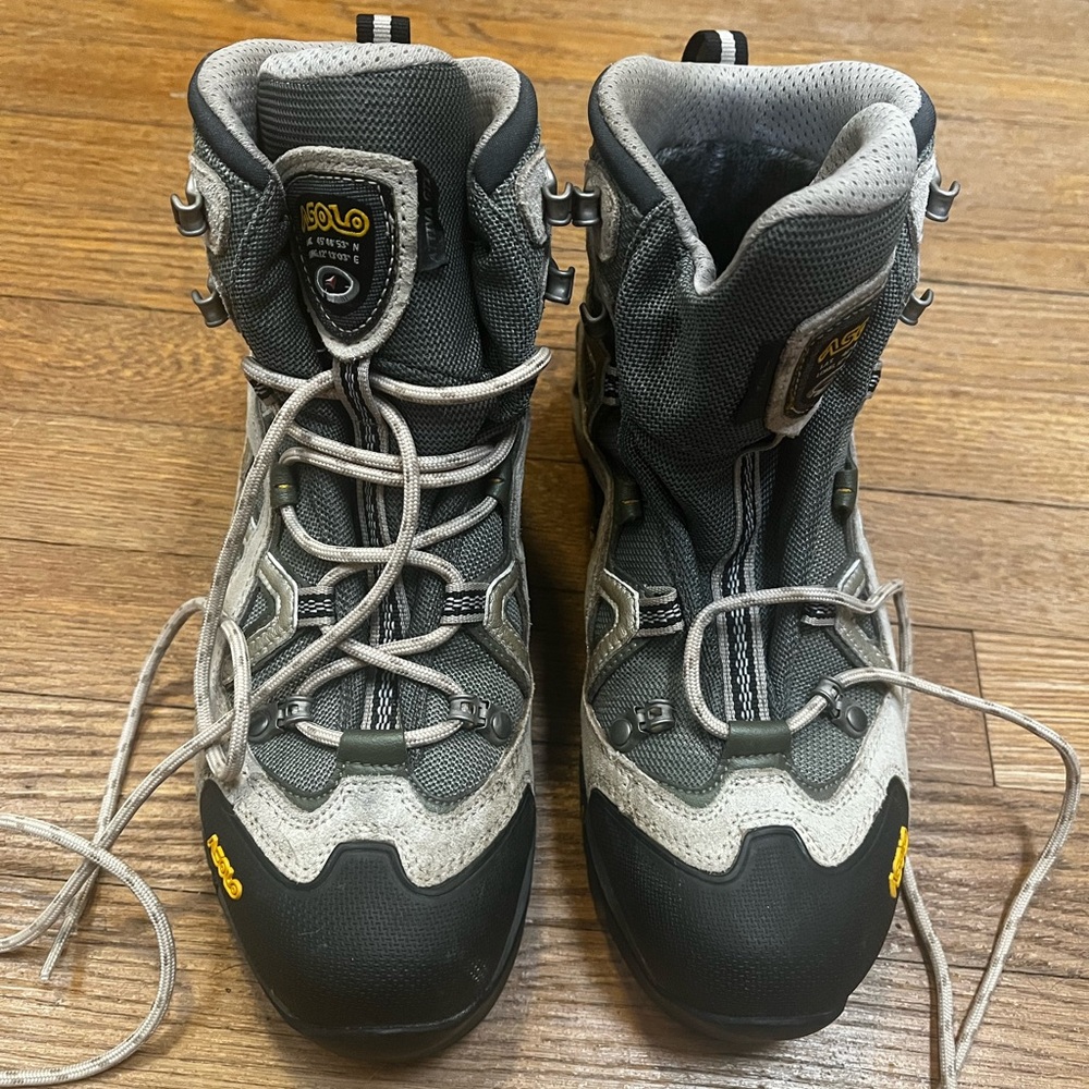 Asolo Attiva GTX Hiking Boots - size 7.5